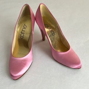 Ladies Connie Satin Pink Size 5 1/2 Heels